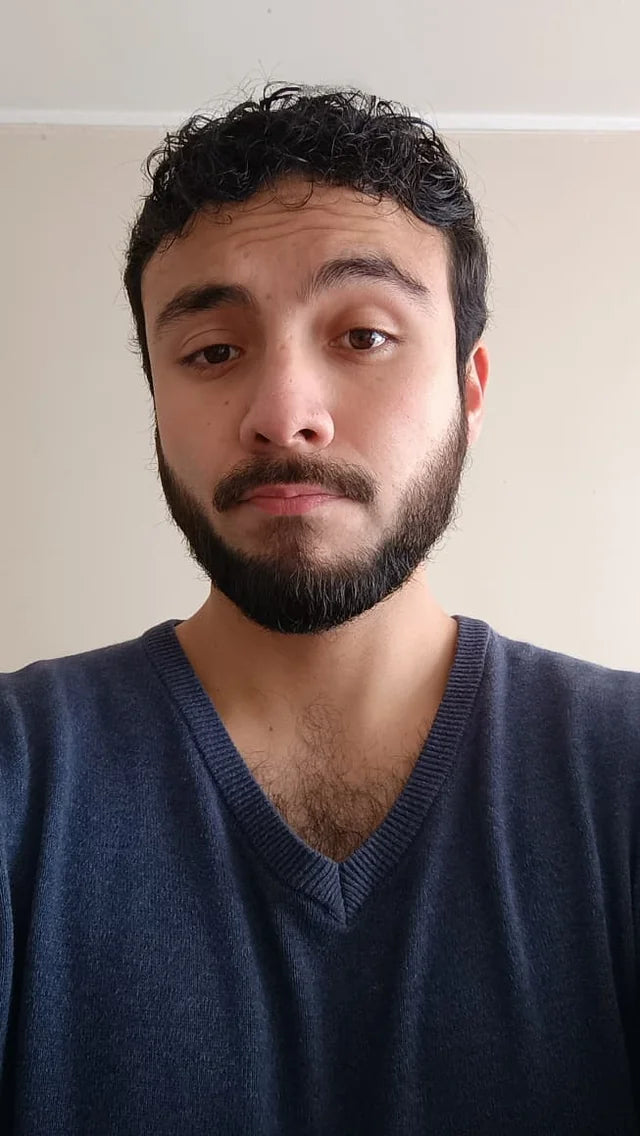 Roberto Fernández - Comprador de Facebook